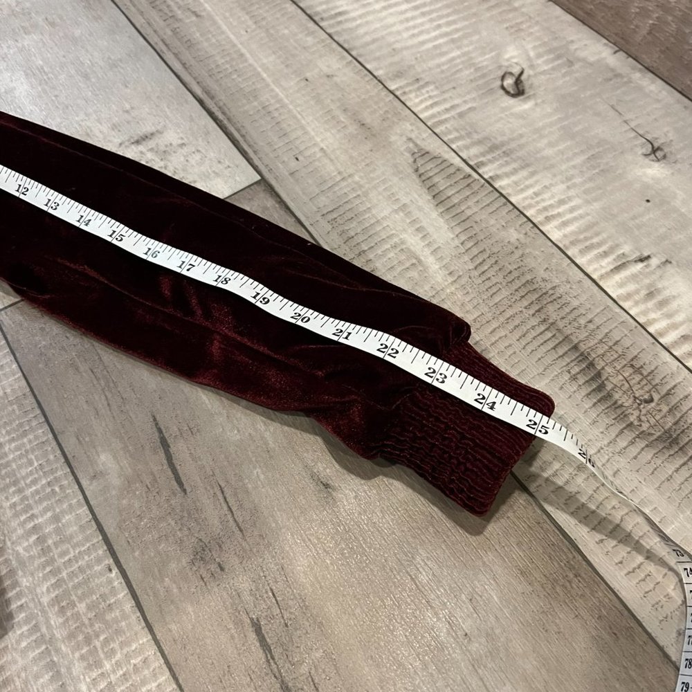 Burgundy velvet bomber jacket with embroidered rose Bin d - Picture 7 of 11